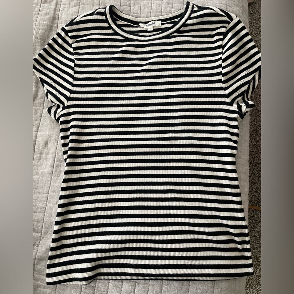 Splendid black and white t shirt, size medium
